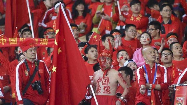 这个带了口罩的别样的春季，仿佛是影片《风之谷》中的未来之景在现实世界的呈现，令我更加切身地感受到了宫崎骏的作品之于当代社会的现实意义，也得以使我和本书的参与者们有一段相对充裕的时间来反复推敲、删改所有的文稿。